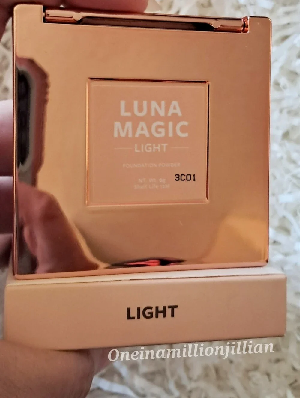 Luna Magic Soft Perfection Powder Foundation - Light